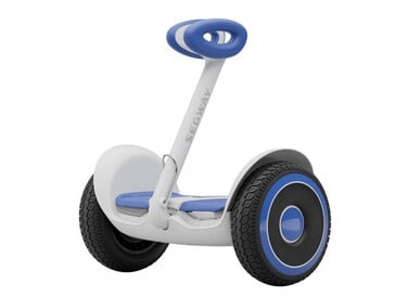 O Segway S2 Kids se equilibra sozinho em suas duas rodas.