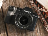 A Fujifilm X-S20 é uma atualização incremental da linha de câmeras APS-C de montagem em X de médio porte da Fujifilm. (Fonte da imagem: Fujifilm)