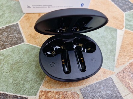 Teste os Earbuds Clarity da Nokia+ Fones de ouvido verdadeiros sem fio