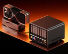 O Aoostar WTR Max agora está disponível com o Intel Core i5 1235U. Na foto: o NAS com uma eGPU.