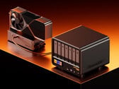 O Aoostar WTR Max agora está disponível com o Intel Core i5 1235U. Na foto: o NAS com uma eGPU.