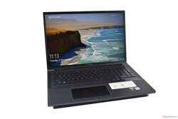 Em revisão: Asus ProArt StudioBook Pro X W730G5T, fornecido por Asus