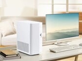 A Mini Torre Asus V500 está disponível nas cores branca ou preta, com detalhes em madeira.