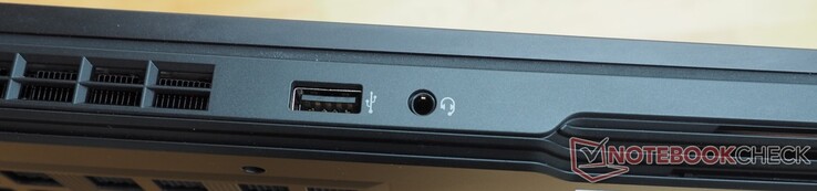 À esquerda: Conector de áudio USB-A 3.2 Gen 2, 3.5 mm