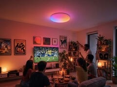 O luminário de teto SwitchBot RGBICWW apresenta efeitos de cores dinâmicos RGBIC