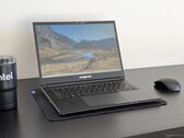 Análise do laptop Eurocom Blitz Ultra 2 14: Forte capacidade de manutenção ao custo do peso