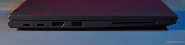 Esquerda: 2x Thunderbolt 4, HDMI, USB A 3.2 Gen 1