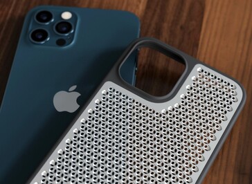 Equipe seu iPhone 12 Pro com seu próprio cheesegrater. (Fonte: Yanko Design)