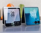 Samsung Galaxy Z Flip7 (direita) comparado com o Flip7 FE (esquerda)