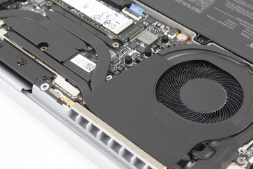 Não notamos nenhum ruído eletrônico ou ruído da bobina em nossa unidade de teste