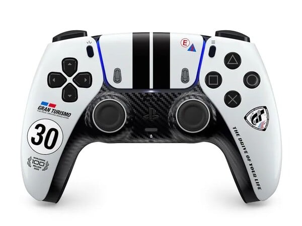 O  DualSense Wireless Controller – Gran Turismo Limited Edition estará disponível na Europa, no Japão, nos EUA e no Reino Unido.