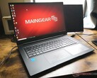 O Maingear Vector Pro é 1,5 libras mais leve que o Razer Blade Pro e com desempenho quase idêntico