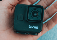 O GoPro Hero 11 Black Mini em carne e osso. (Fonte: Winfuture/GoPro?)