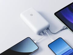 A nova power bank básica de 20,000 mAh da Xiaomi está disponível nas cores preta e branca.