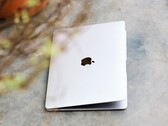Apple deve lançar um MacBook barato com tela de 12,9 polegadas em breve (Fonte da imagem: Thai Nguyen)