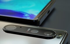 A terceira tentativa da Sony no Xperia 1 deve apresentar uma câmera de periscópio, juntamente com uma câmera primária de 50 MP. (Fonte de imagem: LetsGoDigital &amp;amp; Concept Creator)