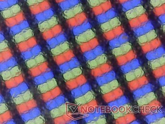 Ao contrário da maioria dos outros notebooks Gram, o Gram Book 15 vem com um painel fosco em vez de um painel brilhante