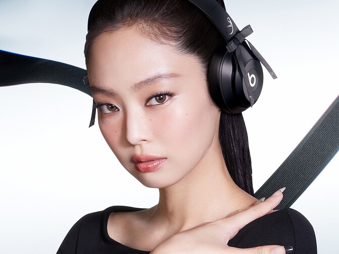 A colaboração de fones de ouvido Beats x Jennie chega com laços