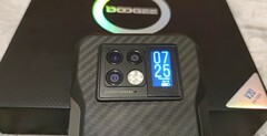 Doogee V20 telefone robusto Android, revisão prática da versão Knight Black (Fonte: Própria)