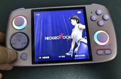 A Anbernic já lançou um dispositivo portátil para jogos com uma tela de proporção 1:1 antes. (Fonte da imagem: Anbernic via Retro Handhelds)