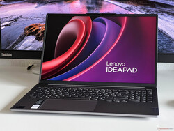 Análise do Lenovo IdeaPad Pro 5 16 G9. Dispositivo de teste fornecido pelo senhor: