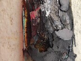 Danos maciços ao OnePlus Nord 2 explodido. (Fonte: Ankur Sharma)
