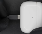 Os AirPods USB-C oficiais podem estar a caminho. (Fonte: Ken Pillonel via YouTube) 