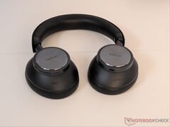 EarFun Wave Pro X na cor preta.