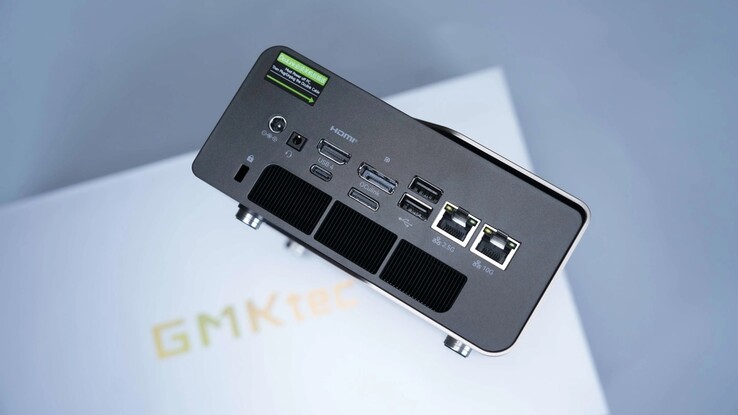 Assim como seu antecessor, o mini PC para jogos GMKtec Evo-T2 conta com uma grande variedade de portas.
