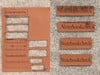 Texto em couro usando laser de diodo (esquerda) e recorte usando laser de diodo (direita).
