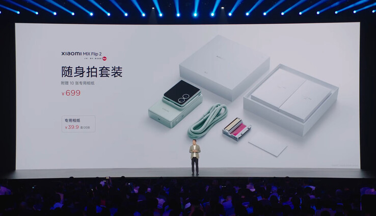 A Xiaomi revela o Pocket Photo Kit do Mix Flip 2 e o conteúdo da caixa de varejo. (Fonte: Xiaomi via Fixed Focus Digital)