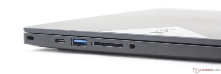 Esquerda: Kensington Lock, USB-C 3.0 Gen. 2, leitor de cartões SD, conector de áudio de 3,5 mm