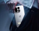 O OnePlus 16 pode se tornar um dos dispositivos com as maiores pontuações no próximo ranking de benchmarks do AnTuTu. Na imagem: uma imagem promocional do telefone.