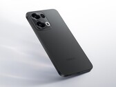 O Oppo Reno 13 Pro 5G pode ser um carro-chefe. (Fonte da imagem: Florian Schmidt/Notebookcheck)