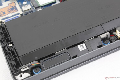 Alto-falantes estéreo de disparo descendente (2x 2 W)