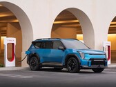 A rede Supercharger da Tesla é vital para grande parte do mercado de veículos elétricos, já que muitas marcas de automóveis mudaram para o conector NACS no ano passado. (Fonte da imagem: Kia)