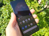 O Xperia 5 III é um dos dois smartphones Sony elegíveis agora para Android 12. (Fonte de imagem: NotebookCheck)