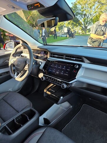 Interior do novo Chevy Bolt. (fonte da imagem: GM Authority)