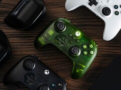 O controlador 8BitDo Ultimate 3-mode para Xbox (foto) se conecta aos consoles Xbox por meio de um cabo USB. (Fonte da imagem: 8BitDo)