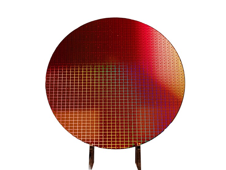 Um wafer de APUs Intel Panther Lake Core Ultra 300.