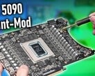 RTX 5090 modificada (fonte da imagem: canal der8auer no YouTube)