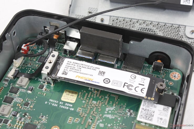 SSD M.2 2280 com dissipador de calor removido