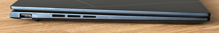 Esquerda: USB-A 3.2 Gen 1 (5 GBit/s)