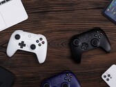 O controlador sem fio 8BitDo Ultimate 2 se conecta a dispositivos compatíveis via USB com fio, Bluetooth ou sem fio de 2,4 GHz. (Fonte da imagem: 8BitDo)