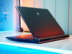 O Alienware 16 Area-51 promete um desempenho enorme por um preço alto (Fonte da imagem: Notebookcheck)