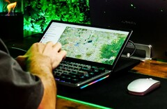 A Aura Displays inclui uma tela sensível ao toque de 13 polegadas em um teclado mecânico (Fonte da imagem: Aura Displays)