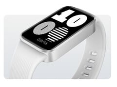 A Redmi Band 4 custa cerca de US$ 25. Na imagem: uma foto promocional editada mostrando a versão na cor branca.