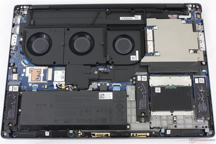 Parte interna do Dell Pro Max 18 Plus