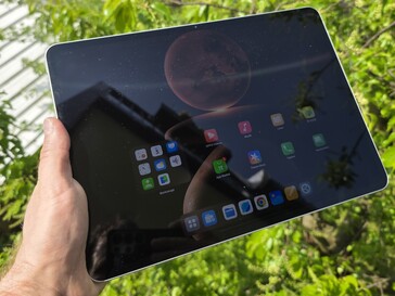 Oppo Pad 4 Pro: Visualização em ambientes externos