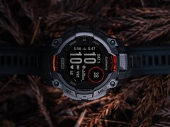 O smartwatch Instinct 3 da Garmin (na foto) está recebendo a versão 12.23 do software. (Fonte da imagem: Garmin)
